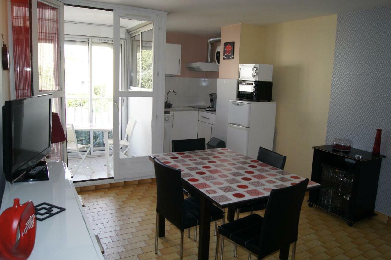 Lara 1 - Grand T2 Loggia Sans Vis-A-Vis Parking - Pres Centre-Port, Ile Des Loisirs, Plage Richelieu Agde Exterior photo